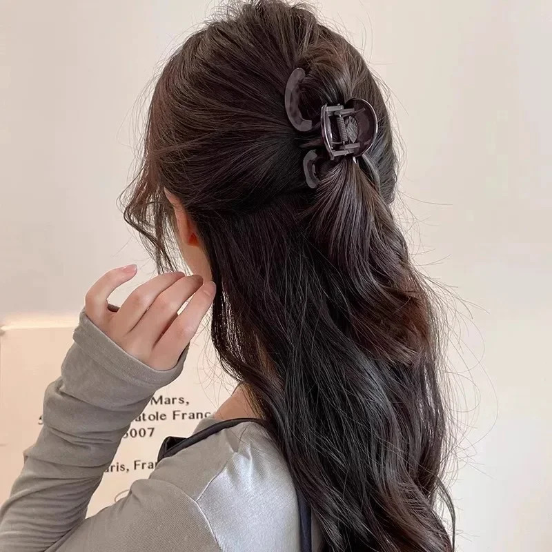 Geometric Design Hair Claw Cli - Women Accessories Shop Design review and price